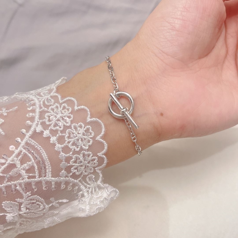 H**me5 bracelets